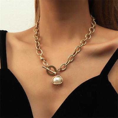 China FASHIONABLE Popular Custom Made Clavicle Pendant Ot Pearl Alloy Chain Necklace For Women Accessories for sale