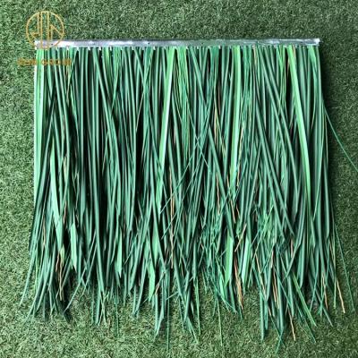 China Traditional HDPE material waterproof thatched roof seaside vacation villa outdoor thatch covering raw material wicker rattan for sale