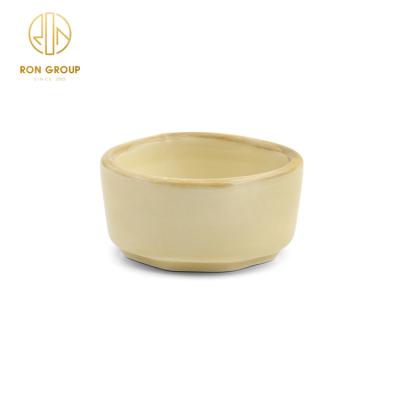 China Sustainable Wholesale Stock Western Restaurant Used High Temperature Porcelain Small Ceramic Cake Ramekin Bowl for sale