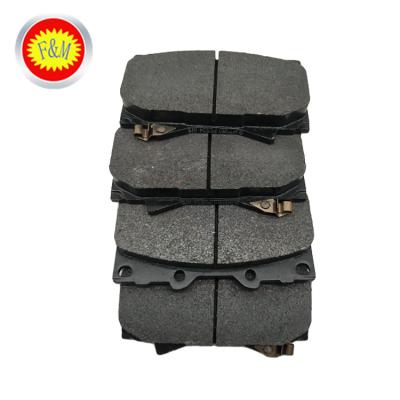 China Auto Car Parts Factory Price Brake Pads 04465-YZZF6 Front Pad Kit Disc Semi-Meta For Hilux Standard for sale