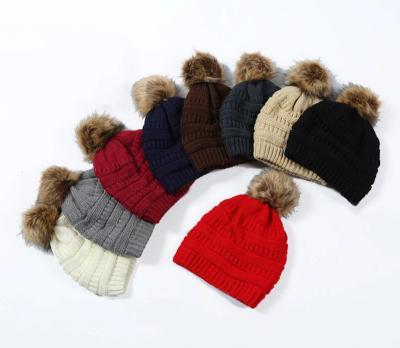 China COMMON Wholesale Fashion Knit Winter Knitted Hat With Faux Fur Pompom Cotton Hat Beanie Covers V009 for sale