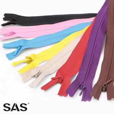 China Wholesale Custom Logo Good Quality Length Color Automatic Lock SAS No.3 Offer No.3 Nylon Invisible Zipper for sale