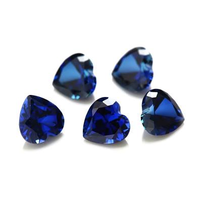 Cina Gems Loose Gemstone Heart Cut 3x3mm To 10x10mm 33# 34# Blue Sapphire Pietre sintetiche in vendita