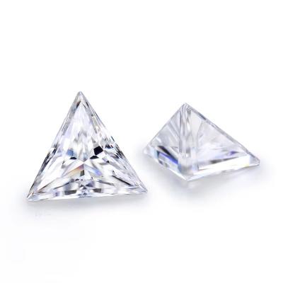 Cina D Incolore Moissanite sintetica Triangolo Taglio VVS1 Moissanite sciolto Diamante 5 carati Anello in vendita