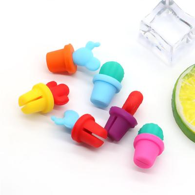 China Custom Vacuum Wine Bottle Cover, Silicone Stretch Wine Bottle Lids Silicone Wine Bottle Stopper For Seal for sale