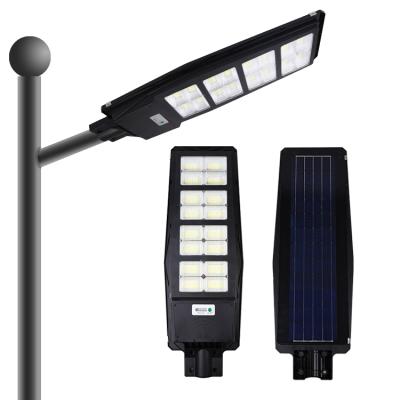 China ROAD high quality waterproof solar led street light IP65 all in one remote control solar LED street light for sale