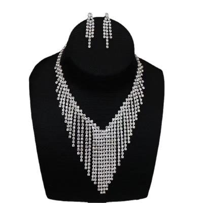 China FASHIONABLE Newcomer Luxury Claw Chain Necklace Earrings Jewelry Sets 2Pcs/set Rhinestone Wedding Dress Jewelry Accessories For Women for sale