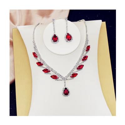 China Hot Selling Romantic Bride Crystal Color Necklace Earrings Set Luxury Designer Clavicle Jewelry 2Pcs/set For Women Accessories for sale