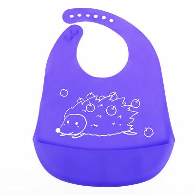 China Antibacterial Reusable Nati-dirty Baby No Sleeve Apron Liner Silicone Bibs Suction Feeding Set With Spoon for sale