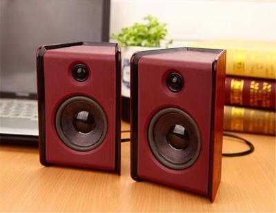 China USB Powered Multimedia Computer Speakers , 4 Ohm 2.0 Channel Active Computer Speakers for sale