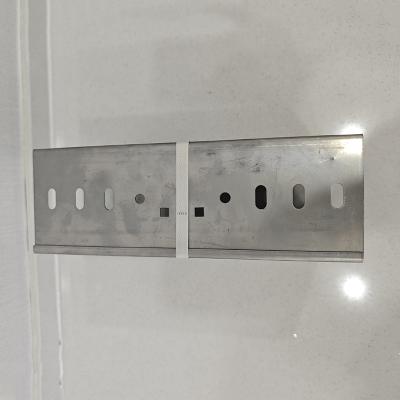 China Extruded Galvanized Cable Tray With Fireproof Corrosion Resistance Connectors for sale