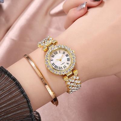 China Power Reserve Women's Fashion Personality Diamond Watch Strap Simple Fashion Combination Set for sale