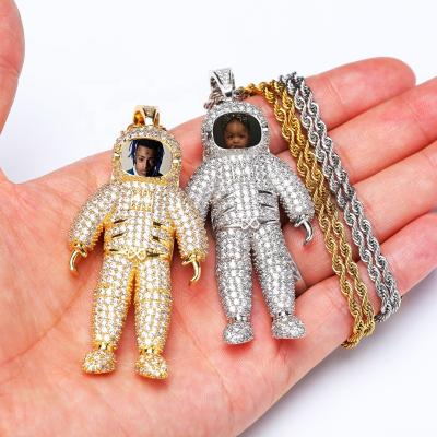 China New Custom Full CZ Astronaut Charming Necklaces Hiphop Zircon Hip Hop Personality Iced Out Astronaut Memory Photo Pendant Charms Jewelry for sale