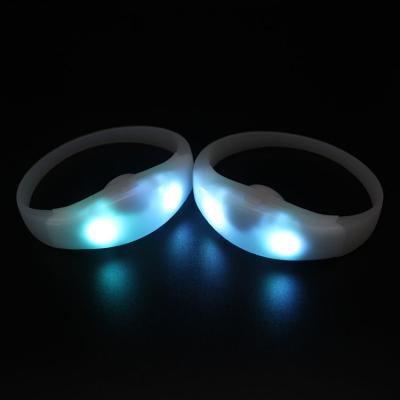 China Programmable Remote Control Flashing LED Wristband for sale