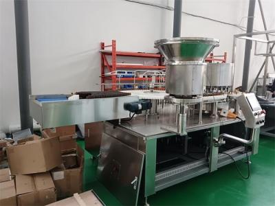 China Máquina de enchimento de tampão de bomba peristáltica de grau 304/316 para produtos líquidosReaching 200 BPM à venda