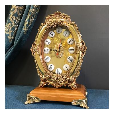 China Vintage Brass Luxury Gift Traditional Solid Wood European Desk Clock for sale