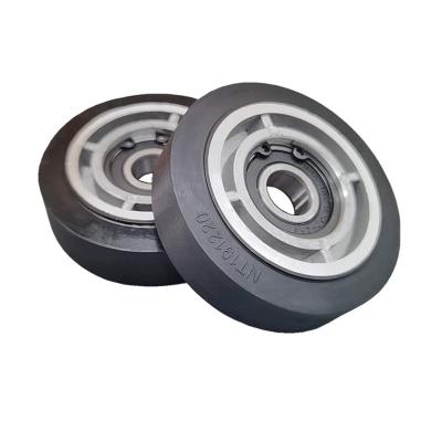 China Modern cheap high quality escalator step roller 80*23*6202 for Hitach* for sale