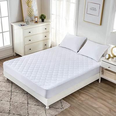 China Full Bedding Cover Waterproof Elastic Stitched Bamboo Fiber Polyester Washable Washable White Breathable Mattress Protector for sale