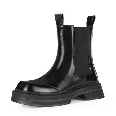 China Round Rubber Unique Ankle Boots Flat Slip On Unisex Chelsea Women Boots for sale
