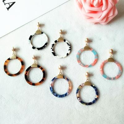 China Return to the ancients fashion personality retro earrings wholesale round acetate resin earrings marble acrylic round earrings for sale