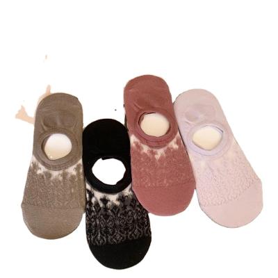 China Wholesale QUICK DRY Lace Low Top Solid Color Knitted Cotton Ankle Socks Breathable Cropped Casual Socks for sale