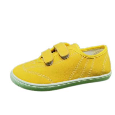 China Lovely low MOQ low MOQ brand children's fashion brand children's injection PVC soft lightweight canvas casual shoes for sale