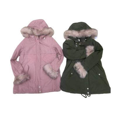 China Casual Wear Good Quality Hoody Jacket Winter Coat Clearance Cloth Surplus Clothing Stocklot for sale