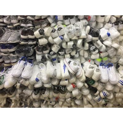 China Casual Wear Leather Common Cheap Shoes Safety Inventory Mixed Shoes for sale