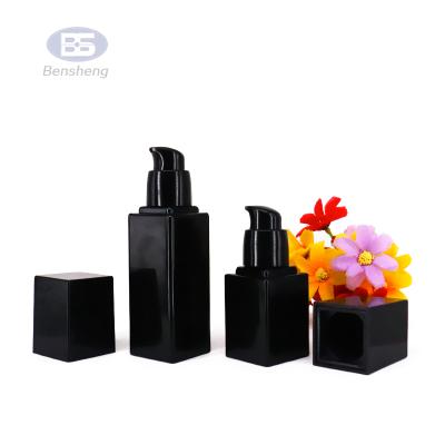 China 30ml Cosmetic Bottle Cosmetic Liquid Foundation Square Bottle Container for sale