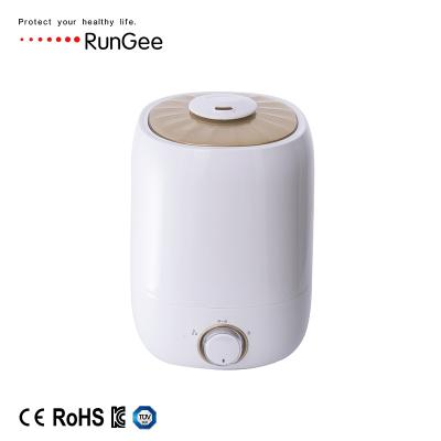 China Comfortable Exquisite Technical Aroma Humidifier Ultrasonic Spray White Warm Humidifier for sale