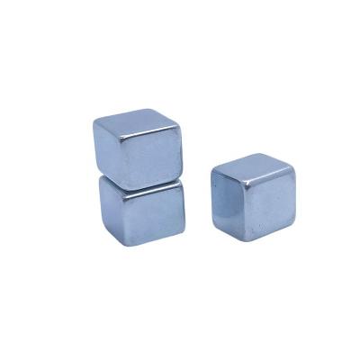 China Small Wholesale N52 Block Strong Neodymium Magnet for sale