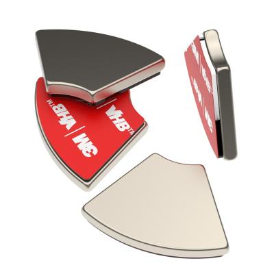 China Neodymium Magnetic Fan Shaped Magnet N52 Tile with Adhesive Magnet Block Ring Round Disc NdFeB Magnet à venda