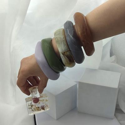 China CIS jewelry acrylic resin jade cuff bracelet trendy transparent chunky fashion bangles irregular Korean women for sale