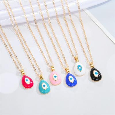 China BOHEMIA Fashion Jewelry Latest Enamel Colored Resin Eyes Evil Eye Pendant Necklace For Women Simple Irregular Heart Shaped Necklaces for sale