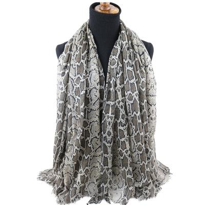 China Simple Women Snake Skin Scarf Printed Cashmere Blend And Long Scarf Summer Snake Print Modal Scarf for sale