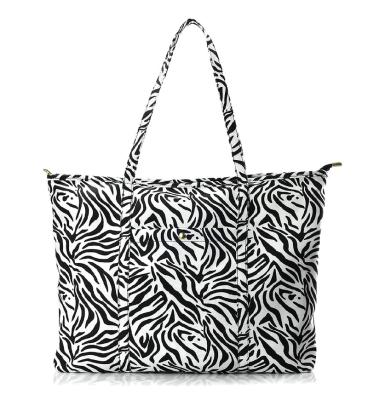 China FREE SAMPLE Leopard tote bag bag, portable and durable handled leisure fashion, suitable for daily use for sale