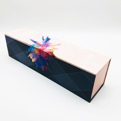 China Handmade Custom Luxury Cardboard Gift Packaging Unique Magnetic Closure Gift Box for sale