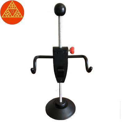 China Hot Selling Self-Centering Car Alignment Machine Tools Accessories Parts Car Steering Wheel Four Wheel Stand for sale