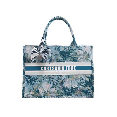 China Portable Fashion Luxury Tote Bags For Women Ladies Designer Handbags Big Plus Size Famous Brand Shopping Bag Flower Print With Logo for sale