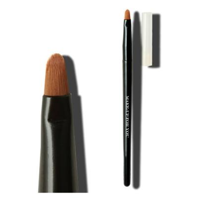 China Eco-Friendly Professional Black Wood Disposable Vegan Eyeliner Brush Nylon Handle Lip Makeup Brush for sale