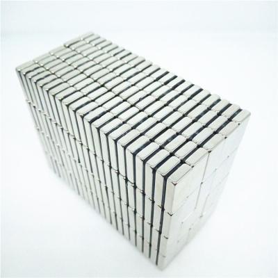 China Industrial Wholesale High Quality Magnetic Cube Magnet Cheap Magnets In Stick N50 N52 for sale