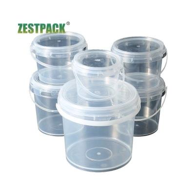 China Universal Food Grade 0.3 Plastic Bucket--5L Thickened Lid Sealed Portable Plastic Drum High Quality Plastic Barrel with Handle and Lid for sale