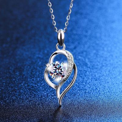 China New Fashion TRENDY Moissanite Diamond Necklace Women Heart Shape Wedding Moissanite Necklace 925 Sterling Silver for sale