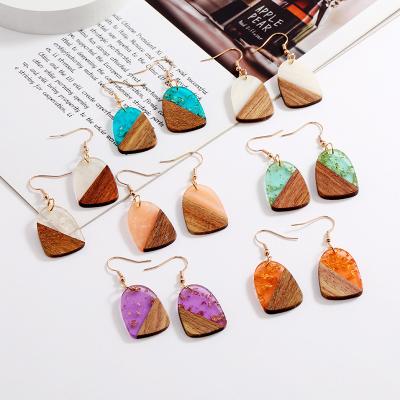 China FASHIONABLE New Arrival Wooden Vintage Women's Geometric Resin Drop Earrings for sale