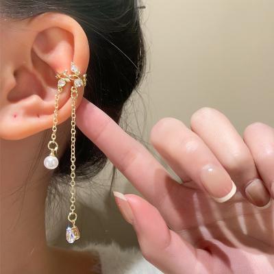 China New Arrival TRENDY Leaf Tassels Ear Clip Earrings Shape Unpierced Clip On Earrings Zircon Stud Earrings for sale