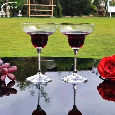 China Isn't The Customizable Cocktail Red Wine Factory Diamond Crystal Goblet Wholesale Glass Glass Latest Design for sale