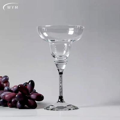 China Is not the big wine glass manufacturer sells the latest design and wholesale customizable crystal diamond cocktail glass for sale