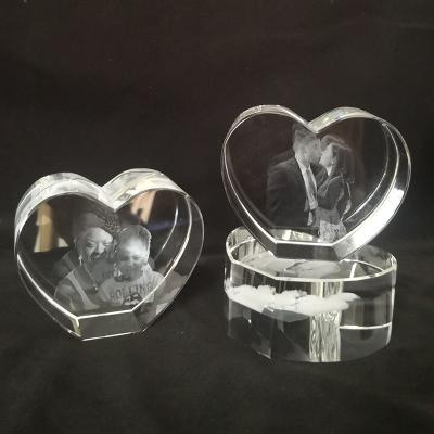 China China 3D Laser Gifts A Medium 3D Photo Crystal Block Custom Heart Shaped Business Souvenir Gift for sale