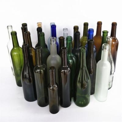 China Antique Green Drinks 750ml Premium Cork Top Bordeaux Wine Glass Bottle for sale