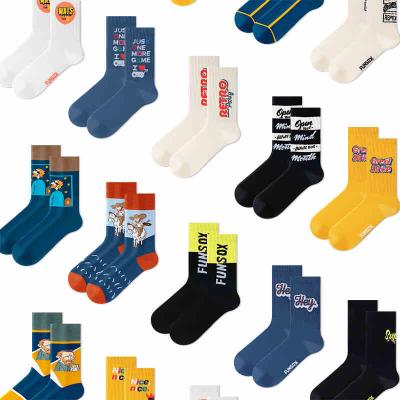 China Wholesale QUICK DRY OEM thongs men high quality thick cotton thongs custom LOGO high tube basketball and football sports socks for sale